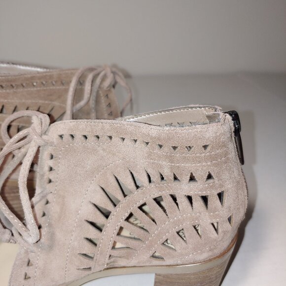 Vince Camuto TARITA Leather Cutout Lace-Up Sandals Size 9 Tan - Picture 9 of 11